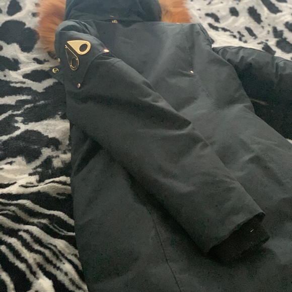 n Women’s Moose Knuckle 3/4 Length Parka BRAND NEW - Picture 5 of 6